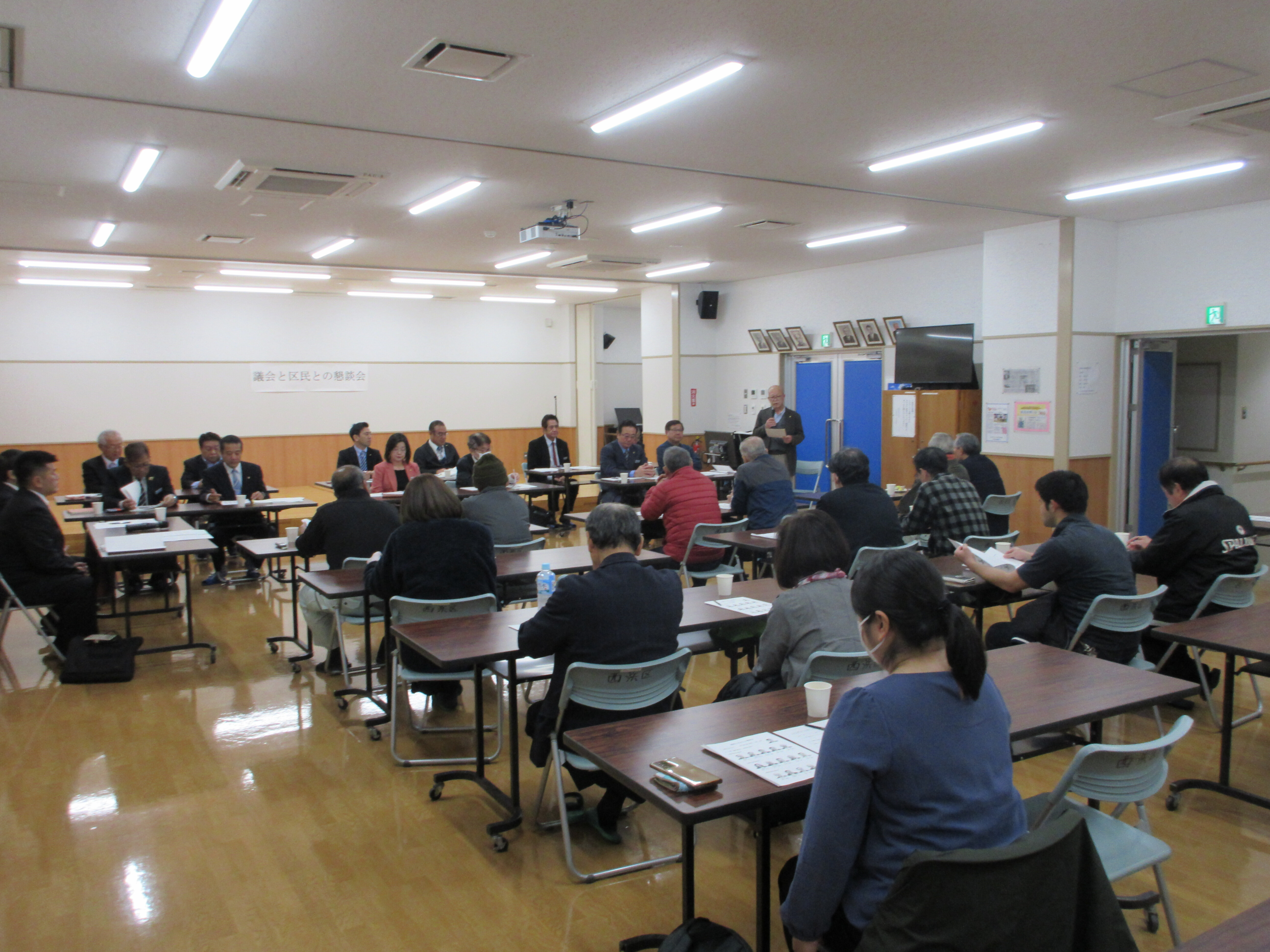 報告会の様子